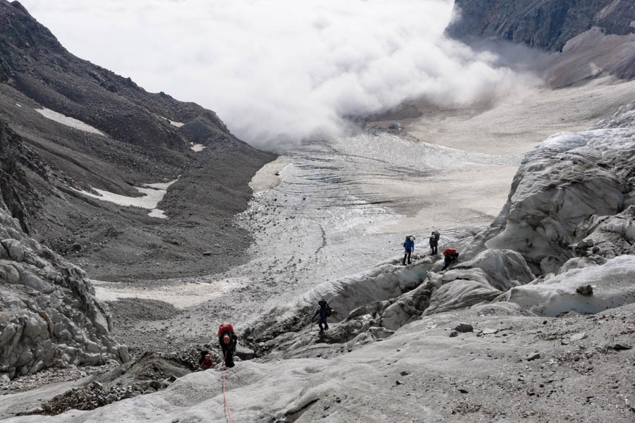 驕傲！山美股份歐洲員工勇攀歐洲第一峰-厄爾布魯士峰