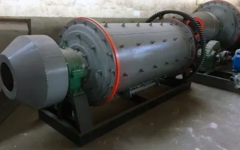 小型球磨機(jī)一臺(tái)的價(jià)格？