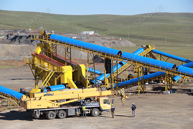 機(jī)制砂生產(chǎn)線選固定式還是移動(dòng)式？理性選擇提升生產(chǎn)效率